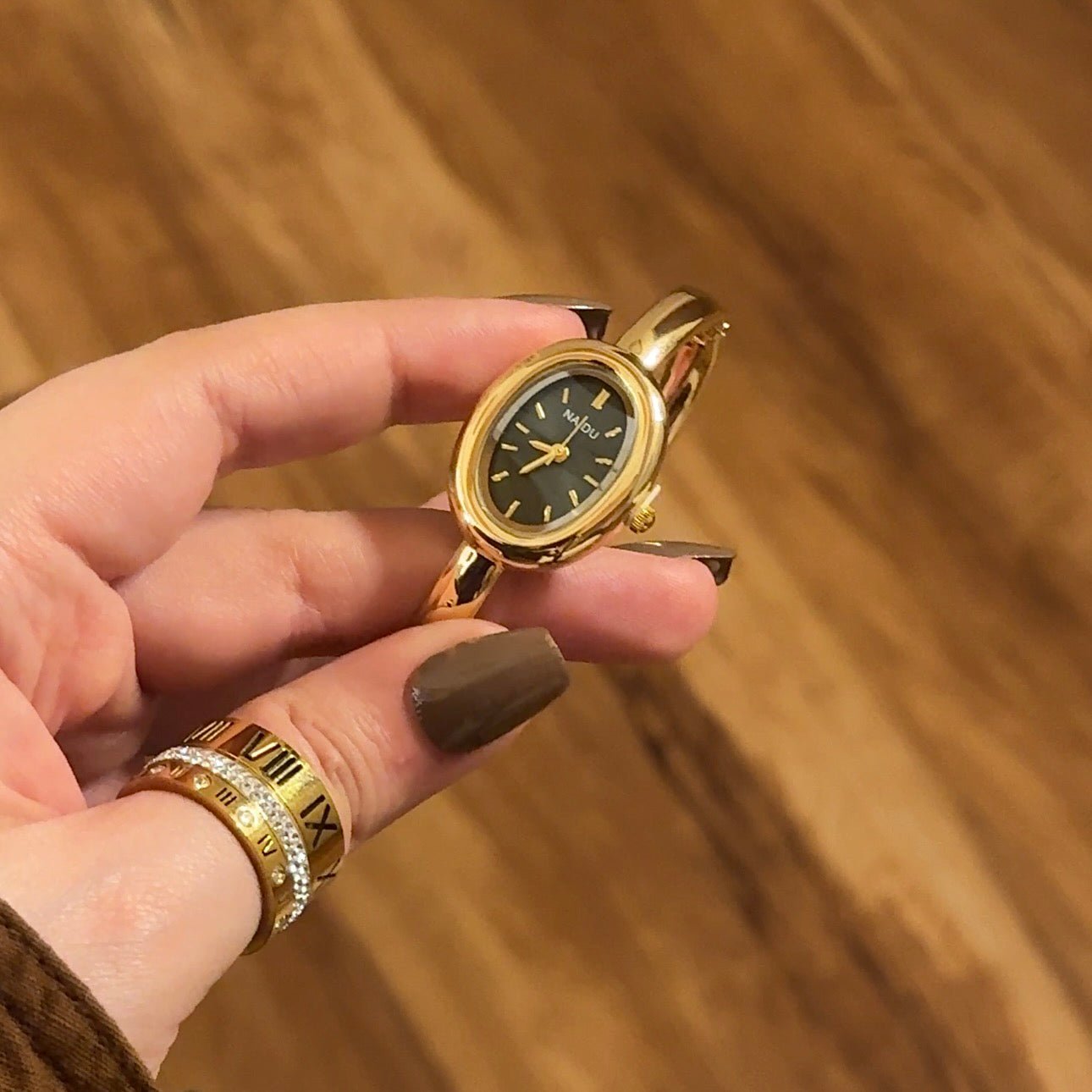 Emerald Green ( Minor Fault ) - AESTHETIC WATCHES