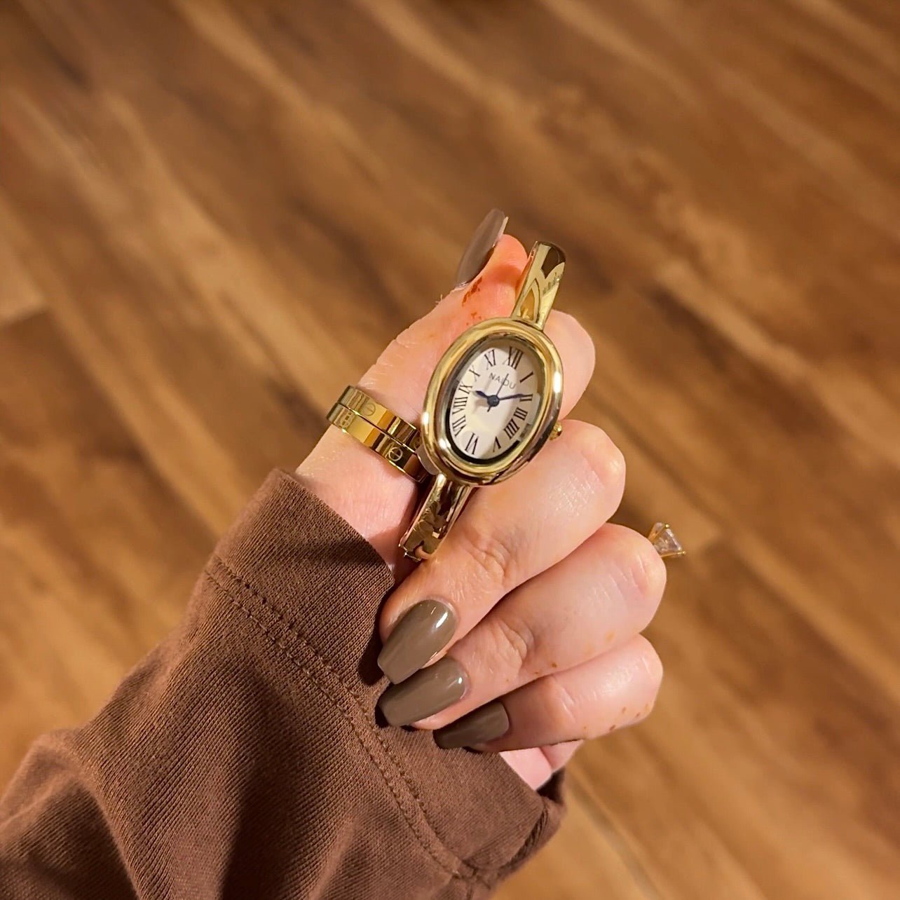 Golden White - AESTHETIC WATCHES