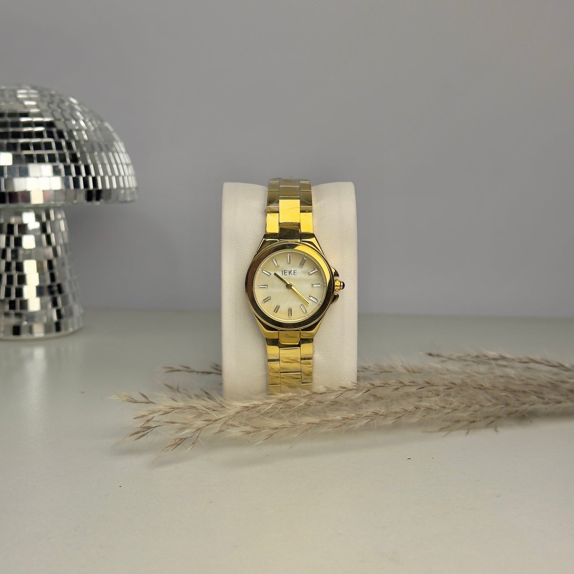 IEKE - AESTHETIC WATCHES