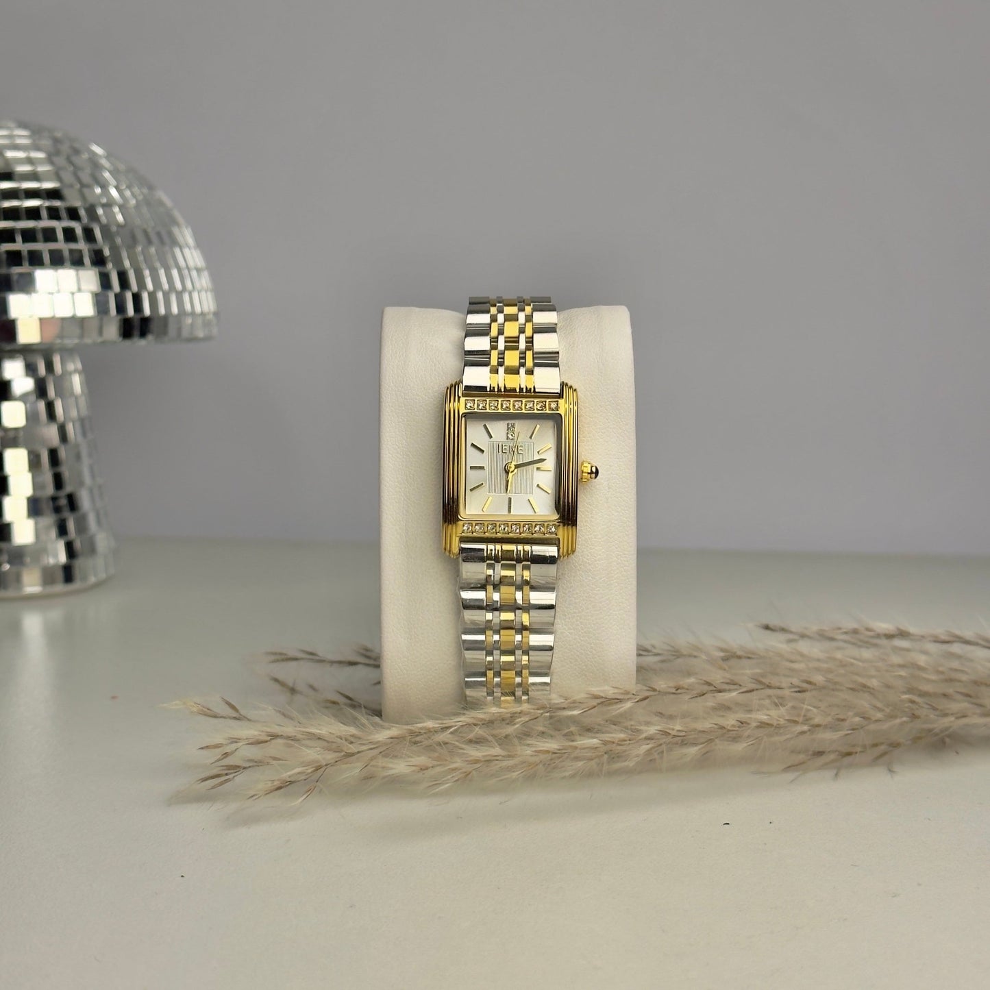 IEKE - AESTHETIC WATCHES