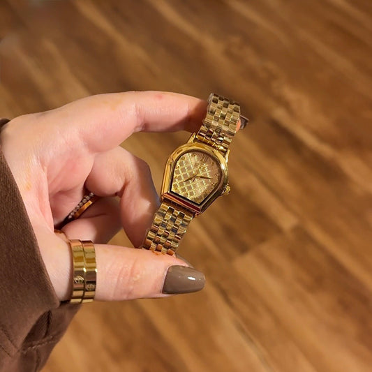 Monvella - AESTHETIC WATCHES