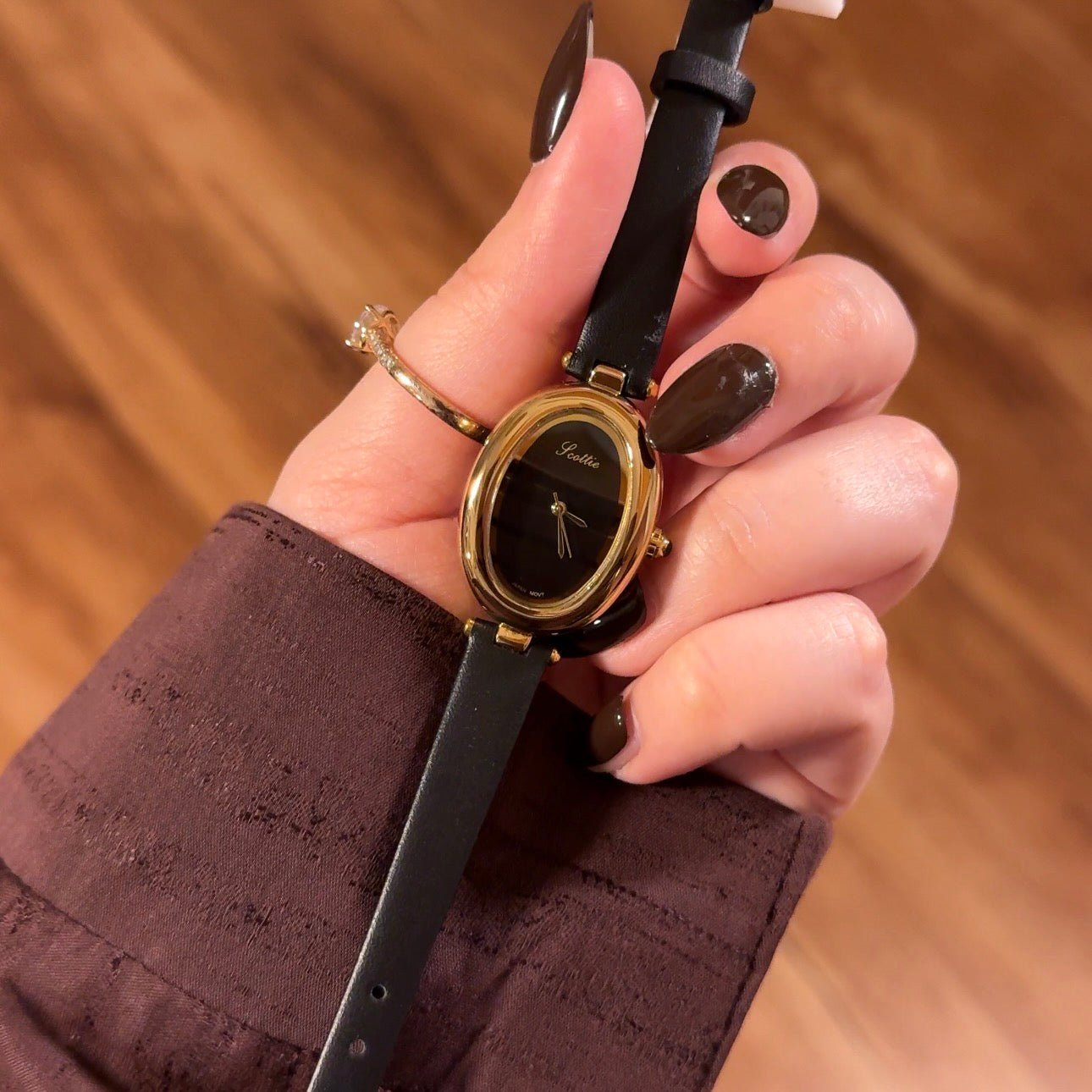 Noir Cherry - AESTHETIC WATCHES