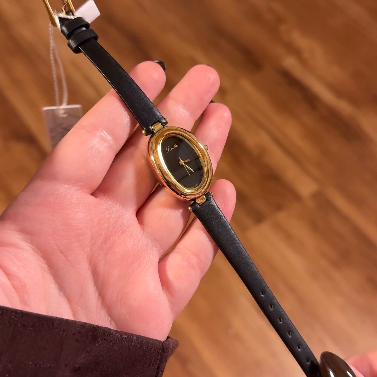 Noir Cherry - AESTHETIC WATCHES