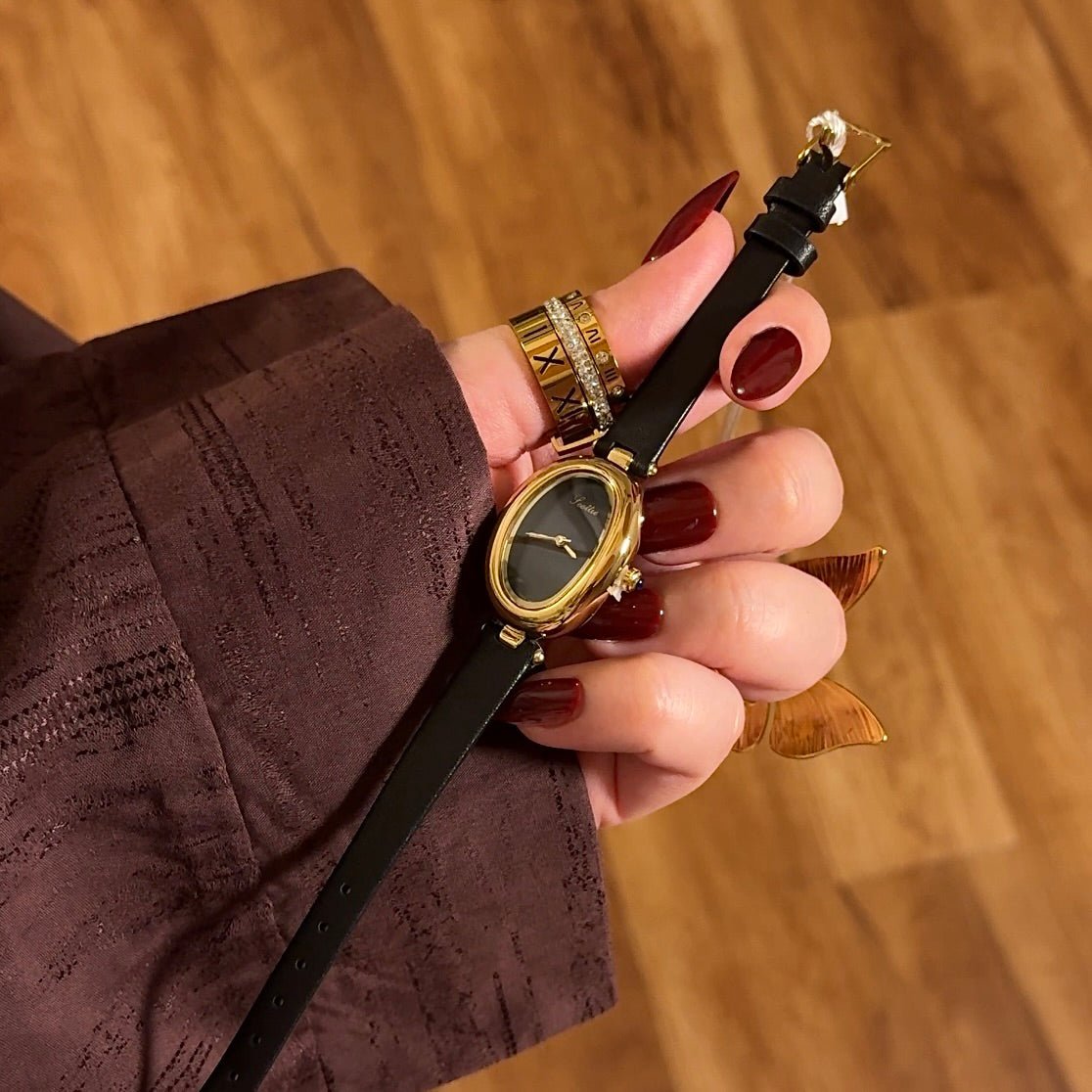 Noir Cherry - AESTHETIC WATCHES