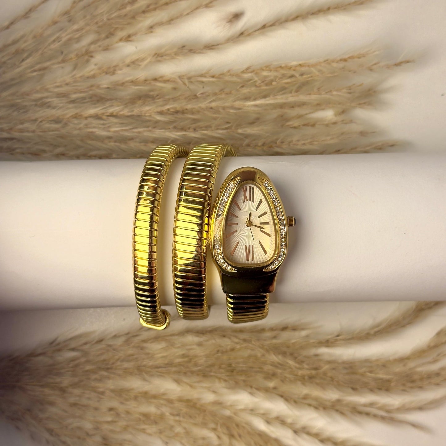 Serpenti Luxury Golden White Luxe - AESTHETIC WATCHES