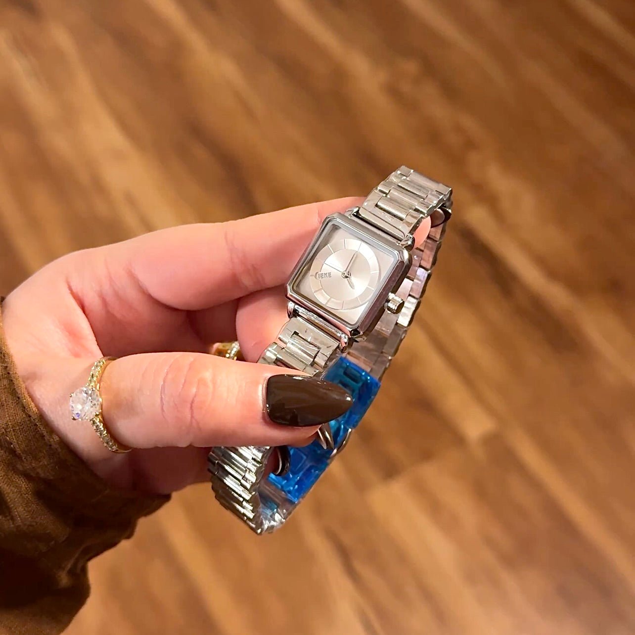 Solivra - AESTHETIC WATCHES