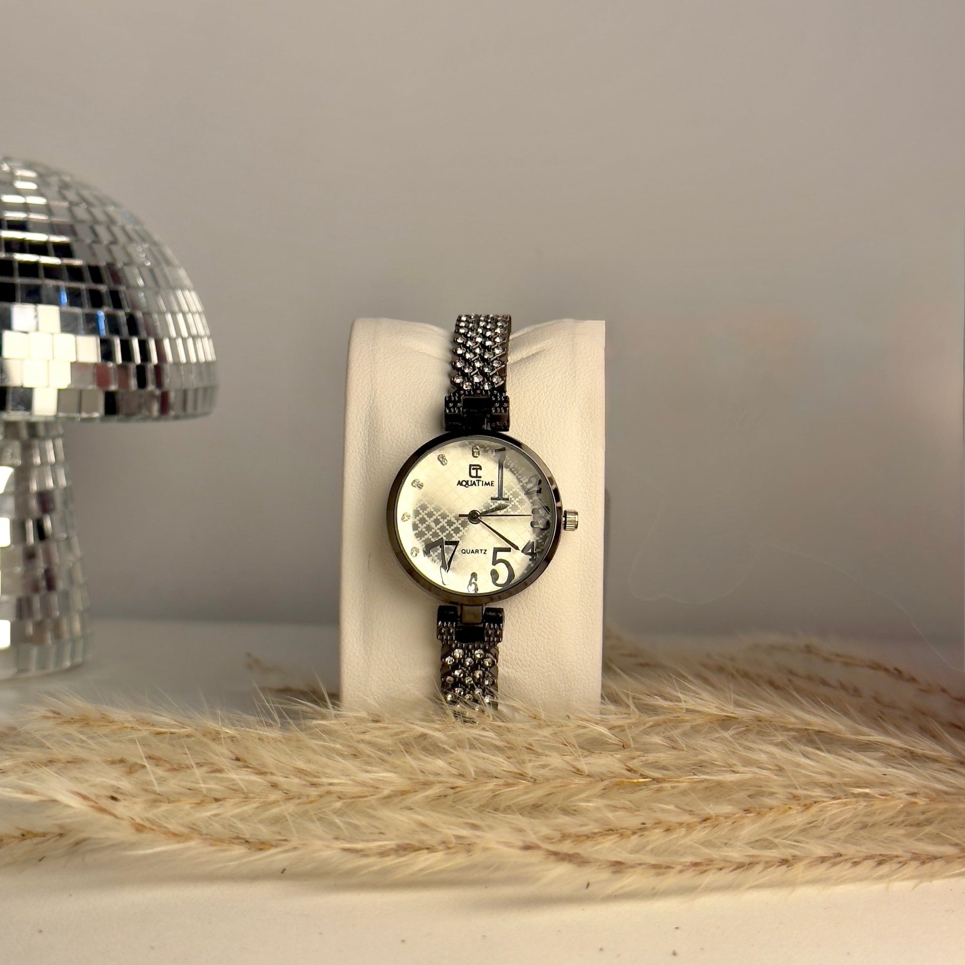 Textured Dual Tone Dial with Black Crystal Chain. - AESTHETIC WATCHES