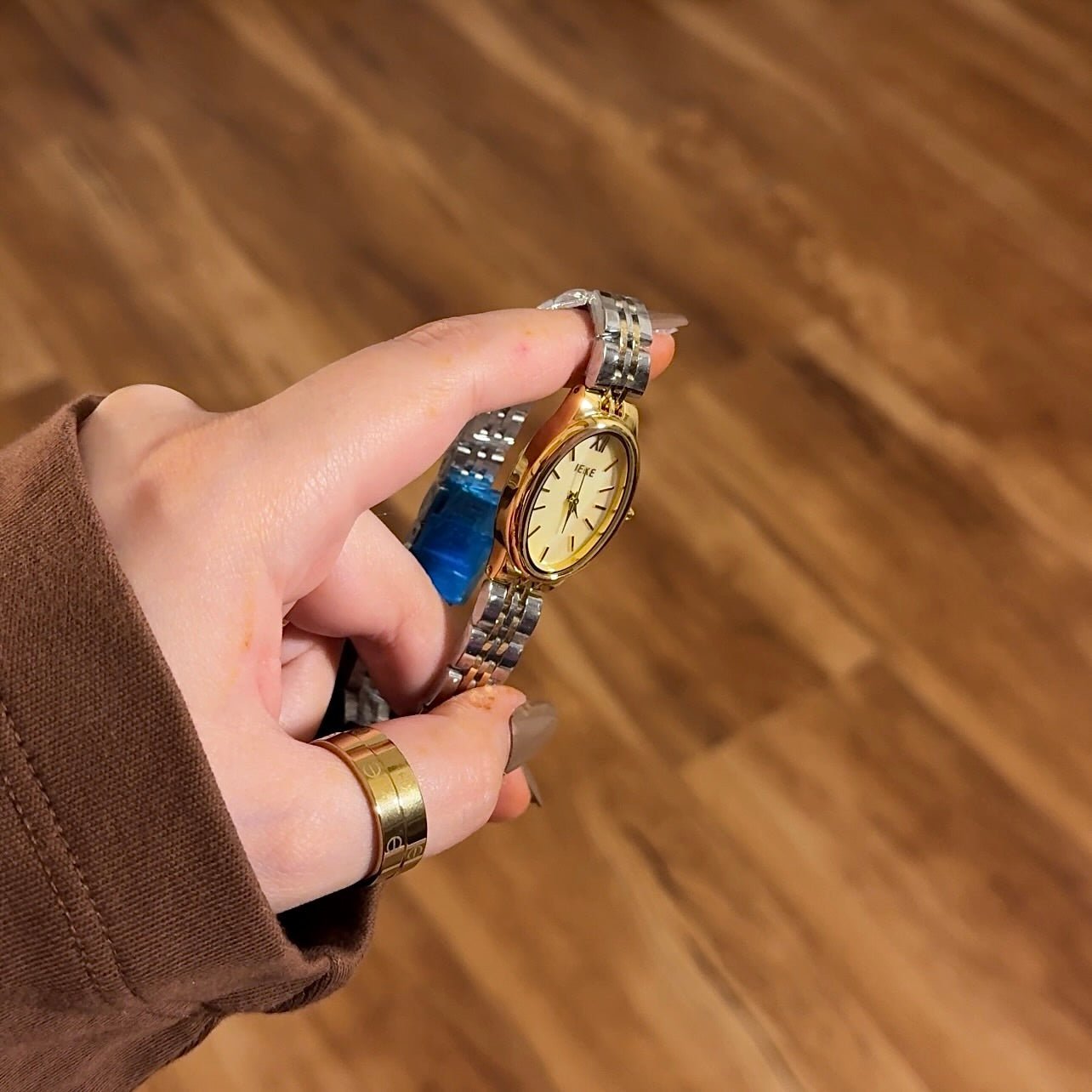 Venivelle - AESTHETIC WATCHES